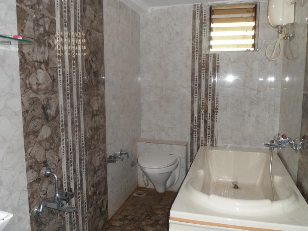 Hotel Canada Palace Watuwa المظهر الخارجي الصورة