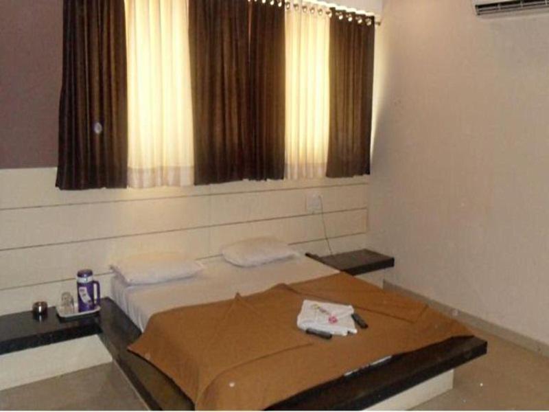 Hotel Canada Palace Watuwa المظهر الخارجي الصورة
